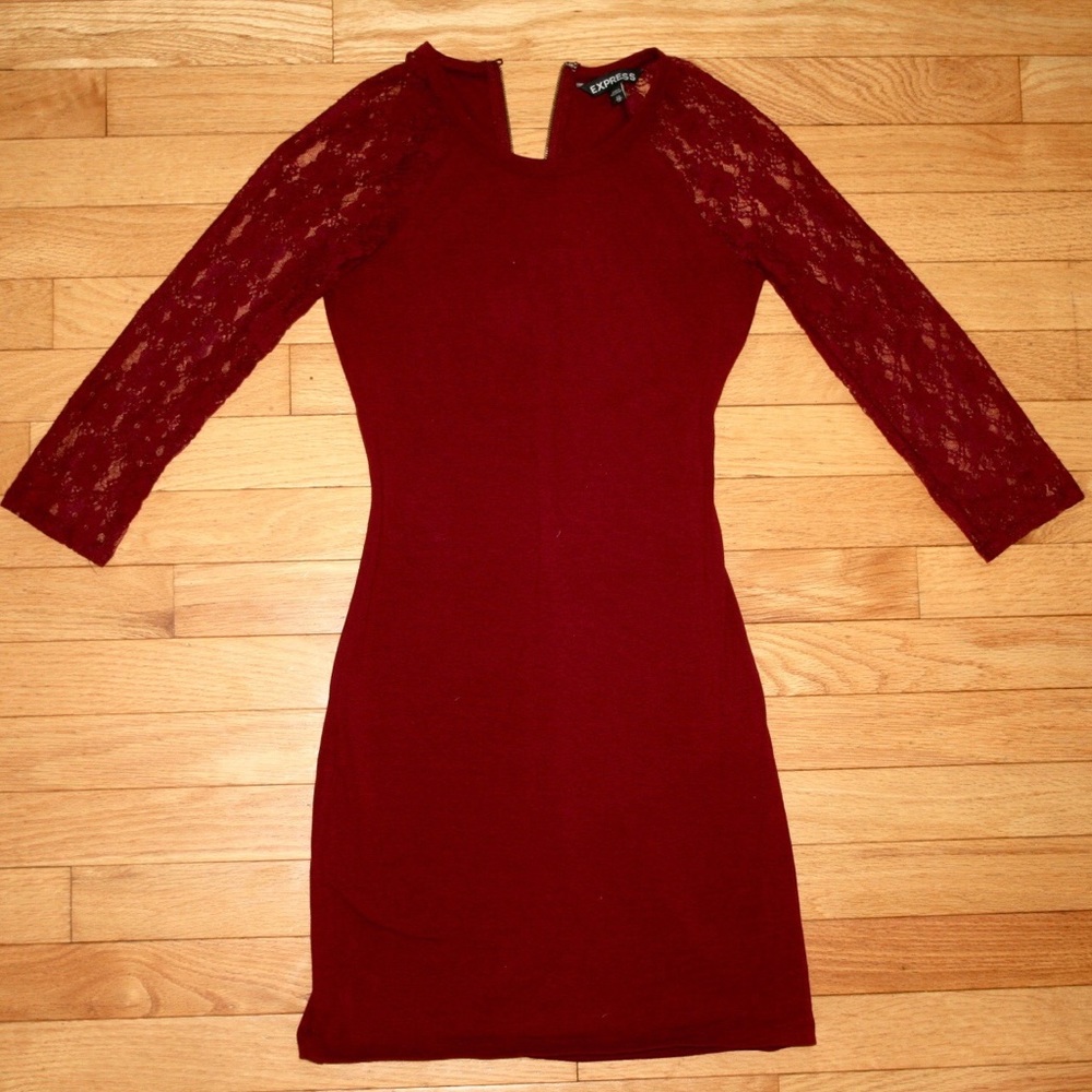 Express Mini-dress with Lace Sleeves